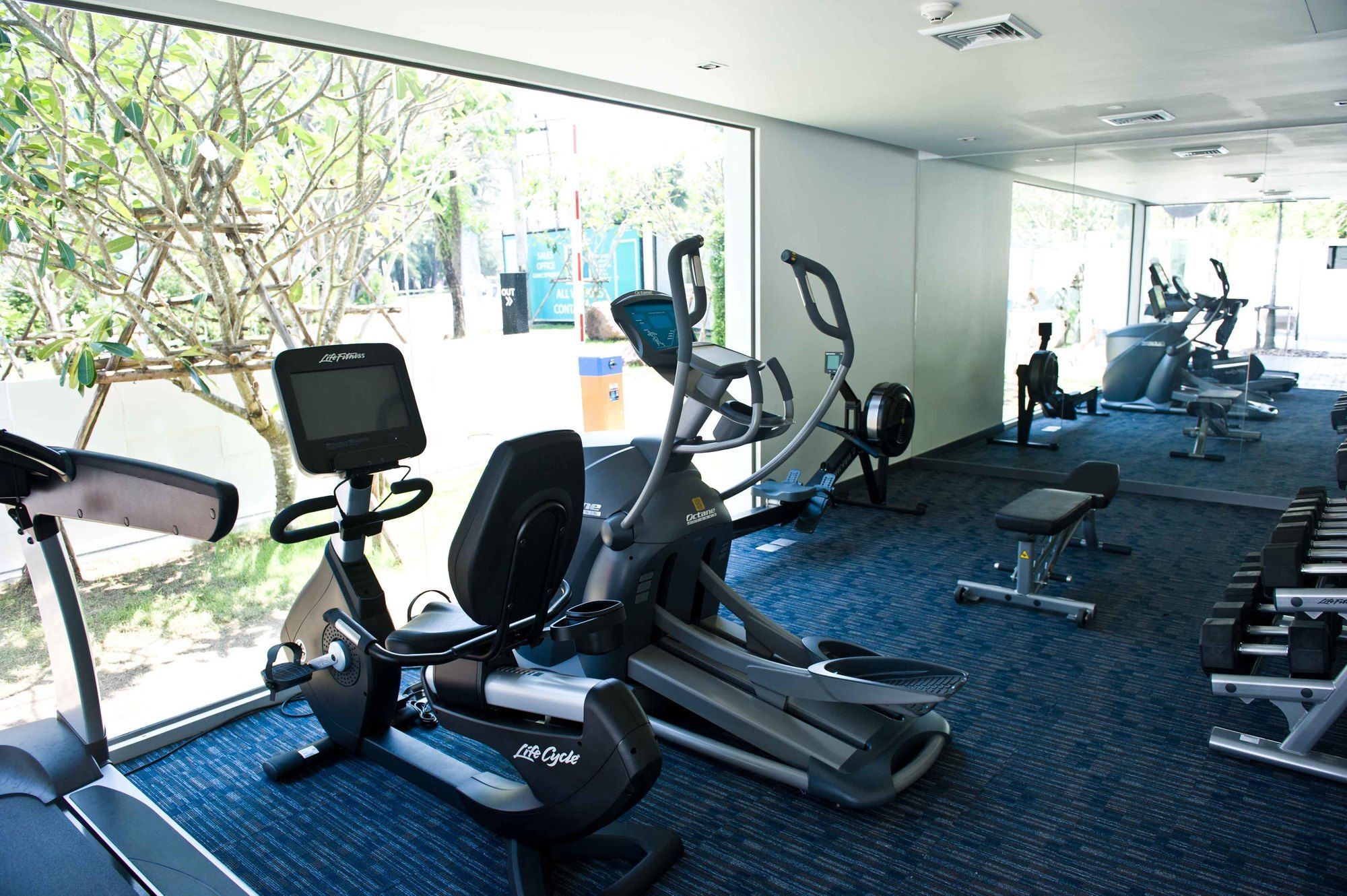 Appartamento Ocean Stone Phuket Esterno foto